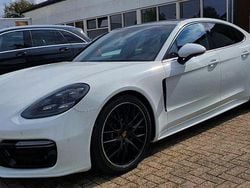 Weiß Gebraucht 2018 Porsche Panamera 4 Limousine | 46.500 € (Guter Preis)