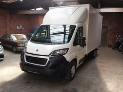 Mineral weiss Gebraucht 2021 Peugeot Boxer Van | 21.980 € (Teuer)