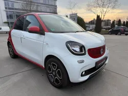 Weiß Gebraucht 2019 Smart ForFour Electric Drive Limousine | 7.999 € (Fairer Preis)