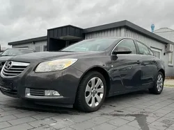 Grau Gebraucht 2012 Opel Insignia Edition Limousine | 5.950 € (Fairer Preis)