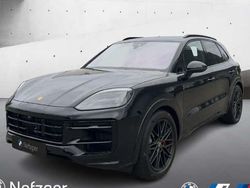 Schwarz Gebraucht 2024 Porsche Cayenne SUV | 136.900 €
