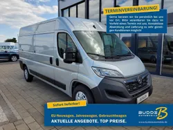 Silber Gebraucht 2023 Opel Movano Van | 29.880 € (Fairer Preis)