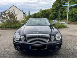 Schwarz Gebraucht 2006 Mercedes E280 Limousine | 11.111 €