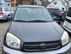 Grau Gebraucht 2005 Toyota RAV4 Sol SUV | 3.950 € (Guter Preis)