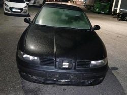 Schwarz Gebraucht 2005 Seat Leon Kleinwagen | 700 € (Guter Preis)