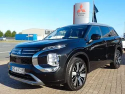 Zweifarbpremiumlackierung Gebraucht 2025 Mitsubishi Outlander P-HEV Top SUV | 54.530 €