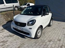 Weiß Gebraucht 2016 Smart ForTwo Coupé Coupé | 5.950 €
