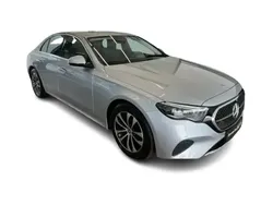 Silber Gebraucht 2024 Mercedes E200 Avantgarde Limousine | 48.445 € (Fairer Preis)