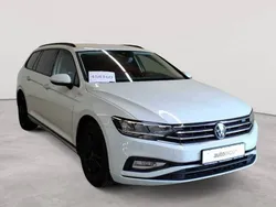 Gletscherweiß metallic Gebraucht 2022 VW Passat Kombi | 16.990 € (Guter Preis)