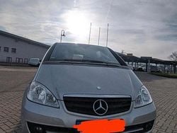 Grau Gebraucht 2009 Mercedes A160 Limousine | 4.000 €