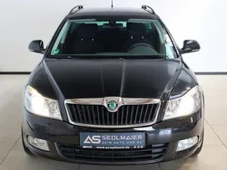 Schwarzmagic perleffekt Gebraucht 2012 Skoda Octavia Ambition Kombi | 3.400 € (Superpreis)