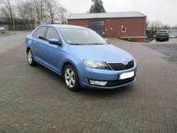 Blau Gebraucht 2013 Skoda Rapid Active Limousine | 4.690 € (Superpreis)