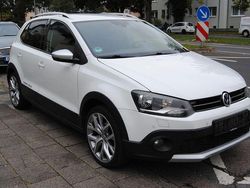 Weiß Gebraucht 2016 VW Polo Cross Kleinwagen | 9.480 € (Etwas zu teuer)