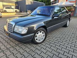 Schwarz Gebraucht 1991 Mercedes E230 Limousine | 9.999 €