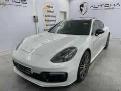 Weiß Gebraucht 2017 Porsche Panamera Sport Limousine | 69.490 €