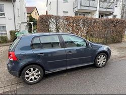 Blau Gebraucht 2004 VW Golf V Limousine | 1.500 € (Fairer Preis)