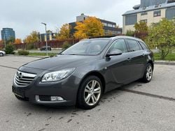 Silber Gebraucht 2011 Opel Insignia Innovation Kombi | 6.850 € (Fairer Preis)