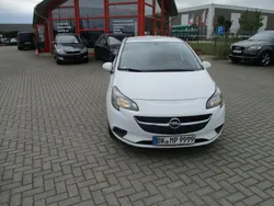 Weiß Gebraucht 2019 Opel Corsa Limousine | 12.500 € (Teuer)