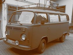 Grün Gebraucht 1976 VW T2 Van | 35.000 €