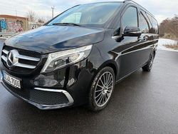 Schwarz Gebraucht 2020 Mercedes V300 Exclusive Van / Kleinbus | 57.400 € (Guter Preis)