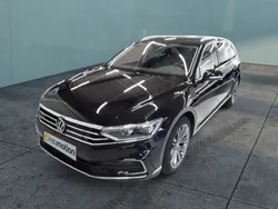 Schwarz Gebraucht 2023 VW Passat GTE Kombi | 28.230 € (Guter Preis)