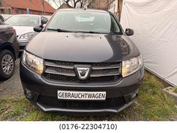 Grau Gebraucht 2016 Dacia Sandero Lauréate Limousine | 4.350 € (Guter Preis)