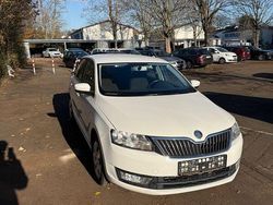 Weiß Gebraucht 2014 Skoda Rapid Elegance Limousine | 4.300 € (Guter Preis)
