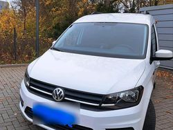 Weiß Gebraucht 2016 VW Caddy Van / Kleinbus | 14.200 €