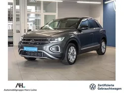 Grau Gebraucht 2024 VW T-Roc Style SUV | 30.937 € (Fairer Preis)