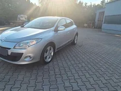 Silber Gebraucht 2009 Renault Mégane III Expression Limousine | 3.499 € (Fairer Preis)
