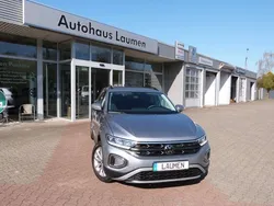 Pyrit silber metallic Gebraucht 2023 VW T-Roc Life SUV | 23.990 € (Fairer Preis)