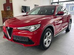 Rot Gebraucht 2018 Alfa Romeo Stelvio Super SUV | 17.950 € (Guter Preis)