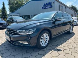 Schwarz Gebraucht 2022 VW Passat Business Kombi | 18.390 € (Fairer Preis)