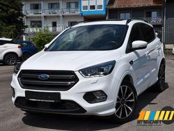 Weiß Gebraucht 2018 Ford Kuga ST-Line SUV | 12.800 €