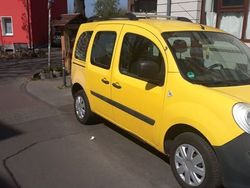 Gelb Gebraucht 2009 Renault Kangoo Expression Van / Kleinbus | 3.890 € (Fairer Preis)