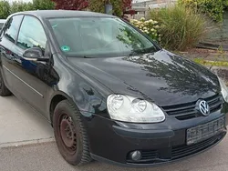 Schwarz Gebraucht 2005 VW Golf V Trendline Kleinwagen | 999 € (Superpreis)