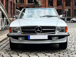 Weiß Gebraucht 1986 Mercedes 560 Classic Cabrio | 28.900 €
