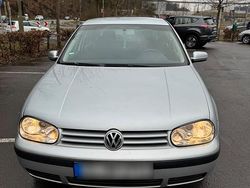 Grau Gebraucht 2003 VW Golf Comfortline Limousine | 3.000 € (Fairer Preis)