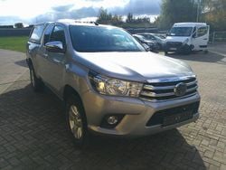 Silber Gebraucht 2018 Toyota HiLux Comfort Abholung | 24.999 € (Fairer Preis)