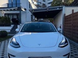 Weiß Gebraucht 2019 Tesla Model 3 Limousine | 22.800 € (Fairer Preis)