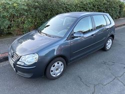 Grau Gebraucht 2009 VW Polo Trendline Kleinwagen | 3.900 € (Fairer Preis)