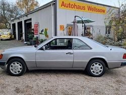 Silber Gebraucht 1992 Mercedes 230 Coupé | 9.890 €