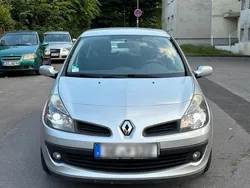 Silber Gebraucht 2008 Renault Clio II Kleinwagen | 2.400 € (Fairer Preis)