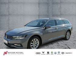 Mondsteingrau Gebraucht 2022 VW Passat Business Kombi | 18.930 € (Fairer Preis)