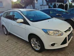 Weiß Gebraucht 2012 Ford Focus Titanium Kombi | 5.500 € (Fairer Preis)