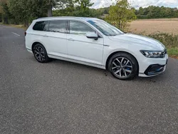 Weiß Gebraucht 2021 VW Passat GTE Kombi | 19.800 € (Guter Preis)