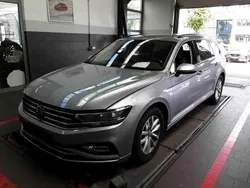 Silber Gebraucht 2022 VW Passat Business Kombi | 18.890 € (Guter Preis)