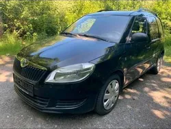 Schwarz Gebraucht 2011 Skoda Roomster Abholung | 2.899 € (Fairer Preis)