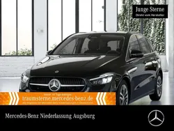 Kosmosschwarz Gebraucht 2024 Mercedes B180 Progressive Van / Kleinbus | 30.790 € (Guter Preis)
