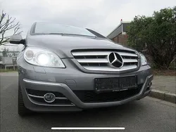 Grau Gebraucht 2010 Mercedes B200 Sport Edition Van / Kleinbus | 6.750 € (Guter Preis)